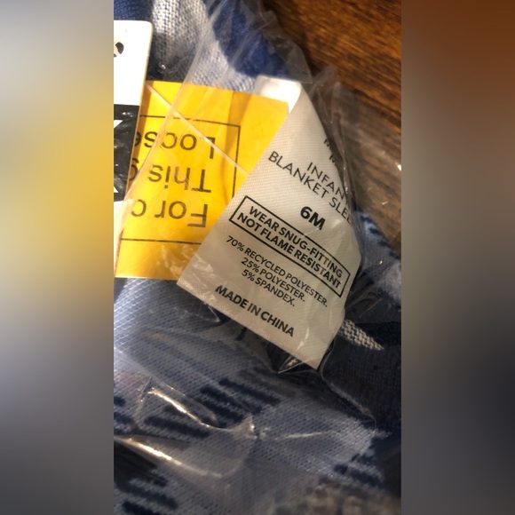 Baby Boy’s Holiday Blanket Sleeper Footie Pajamas Size 6 Months New With Tags - Picture 4 of 7